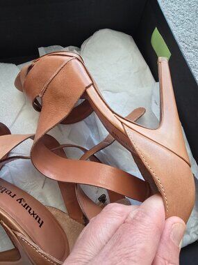 Luxury Rebel Size 37 Sandals Tan Leather